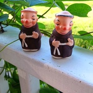 ANTIQUE MONKS Salt & Pepper Shakers Set